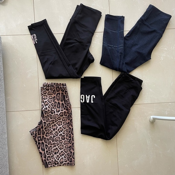 Assorted activewear - Picture 3 of 3